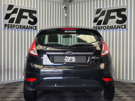 Ford Fiesta 1.6 Zetec Hatchback 5dr Petrol Powershift Euro 5 (105 ps) 1
