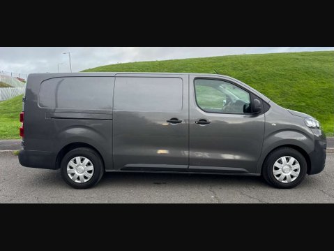Vauxhall Vivaro 1.5 Vivaro 2900 Dynamic S/S 6