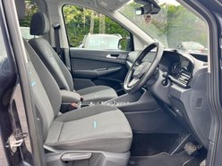 Ford Tourneo Connect 2.0 EcoBlue Active DCT Euro 6 (s/s) 5dr 24
