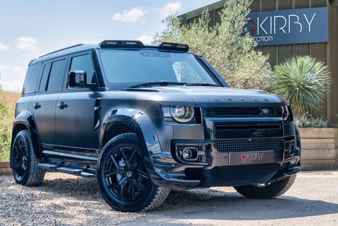 Land Rover Defender D300 HSE HardTop 1