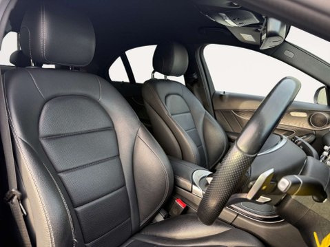 Mercedes-Benz C Class 2.1 C 220 AMG Line D Auto 4dr 9