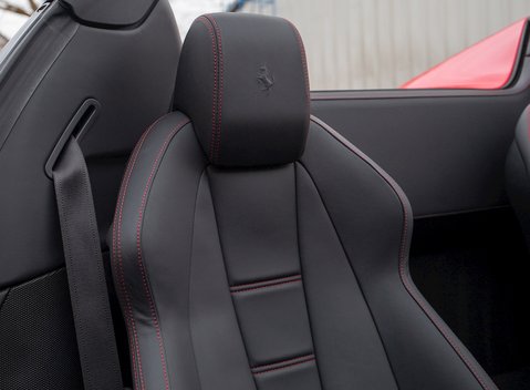 Ferrari 458 Spider 15