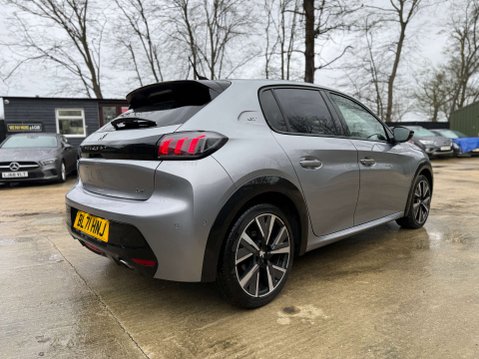 Peugeot 208 1.5 208 GT Line Blue HDi S/S 5dr 8