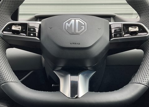 MG MGS5 EV 64kWh TROPHY 21