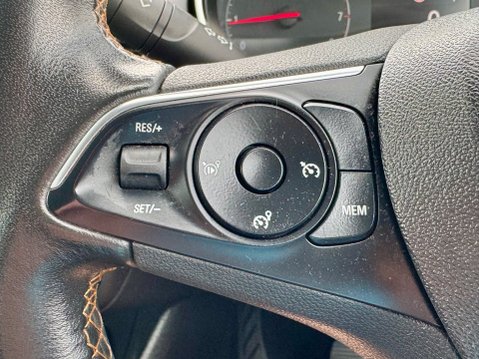 Vauxhall Crossland X ELITE 22