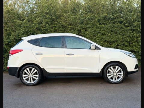 Hyundai ix35 2.0 CRDi Premium Auto 4WD Euro 5 5dr 2