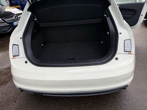 Audi A1 1.6 TDI S line Euro 5 (s/s) 3dr 29
