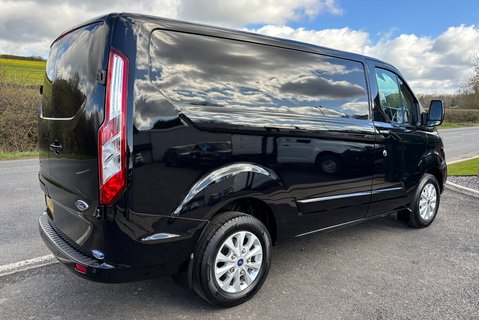 Ford Transit Custom 280 L1 130 ps Limited Panel Van 2
