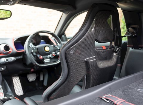 Ferrari 812 Superfast 15