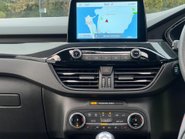 Ford Kuga ST-LINE X EDITION 24