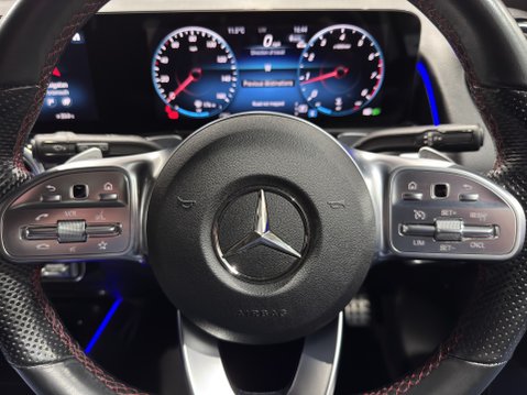 Mercedes-Benz GLB GLB 200 AMG LINE PREMIUM PLUS NIGHT EDITION 25