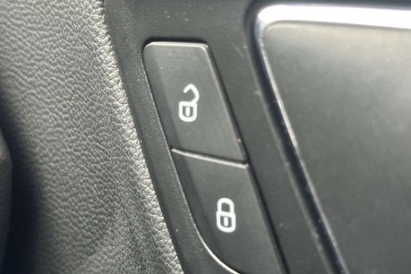 SEAT Leon 1.5 TSI EVO FR Black Edition Hatchback 5dr Petrol Manual Euro 6 (s/s) (130  28