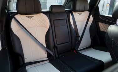 Bentley Bentayga V8 Diesel 14