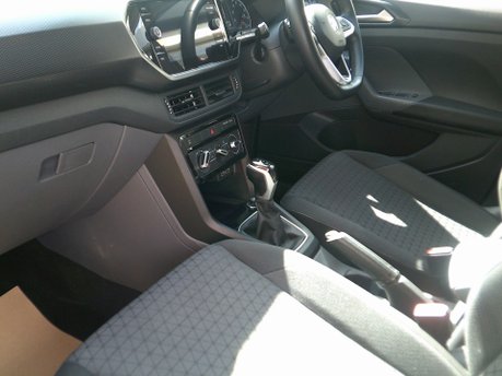 Volkswagen T-Cross SE TSI DSG ONLY 41,000 MILES FROM NEW 13