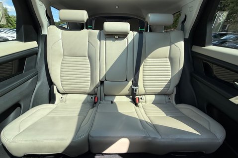 Land Rover Discovery Sport HSE MHEV -PAN ROOF -APPLE CARPLAY -MERIDIAN -ELECTRIC TOWBAR 16