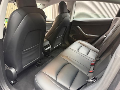 Tesla Model 3 (Dual Motor) Long Range Auto 4WDE 4dr 47