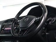 Volkswagen Tiguan SE NAV TSI 11