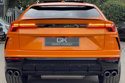 Lamborghini Urus V8 - ORANGE -AKRAPOVIC EXHAUST -PAN ROOF -B&O-MASSAGE SEATS-BLIND SPOT -ACC 25