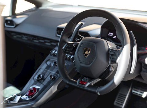 Lamborghini Huracan LP610-4 11