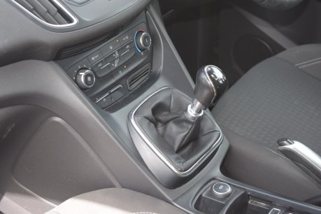 Ford C-Max Zetec 13