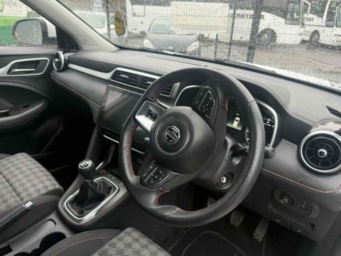 MG ZS EXCITE VTI-TECH 5