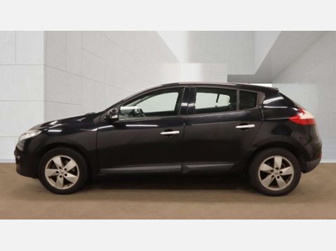 Renault Megane 1.6 16V Dynamique TomTom Hatchback 3dr Petrol Manual (163 g/km, 110 bhp) 6