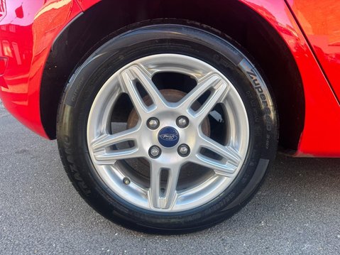 Ford Fiesta 1.25 Zetec Euro 5 5dr 17