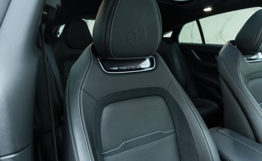 Mercedes-Benz Amg GT 63 S 4-Door 12