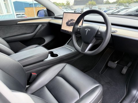 Tesla Model Y (Dual Motor) Long Range SUV 5dr Electric Auto 4WDE (384 bhp) 2