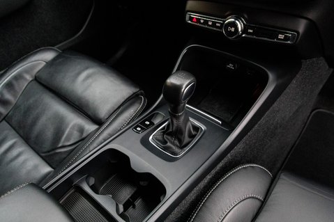 Volvo XC40 T3 INSCRIPTION 33