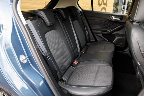 Ford Focus TITANIUM X 35