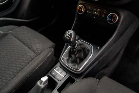 Ford Fiesta TITANIUM 31