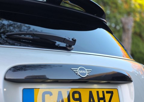 Mini Hatch 2.0 Cooper S Sport Auto 3dr 37