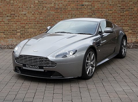 Aston Martin V8 Vantage S 13