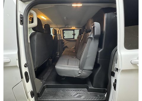Ford Transit Custom 2.0 320 EcoBlue Limited Crew Van Double Cab 5dr Diesel Manual L2 H1 Euro 6 50