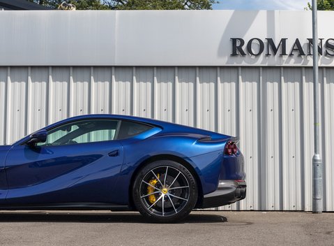 Ferrari 812 Superfast 21