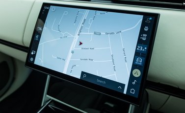 Land Rover Range Rover P550e Autobiography 24