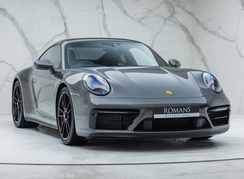Porsche 911 Carrera GTS (992) 9