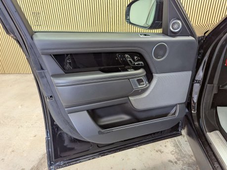 Land Rover Range Rover 3.0 Range Rover Vogue SDV6 Auto 4WD 5dr 34