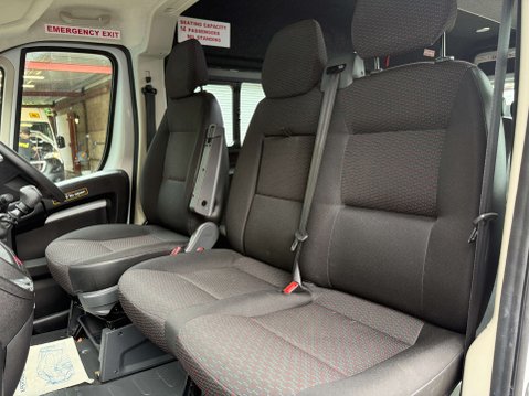 Peugeot Boxer 2.2 L3H2 15-seat Non-D1 3500kg minibus w/ AC & parking sensors. ULEZ Euro 6 17