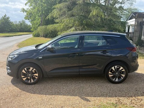 Vauxhall Grandland X 1.2 Turbo GPF Sport Nav SUV 5dr Petrol Manual Euro 6 (s/s) (130 ps) FSH & 2 33