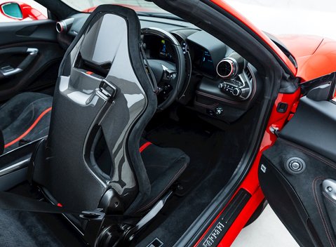 Ferrari F8 Tributo Spider 15