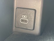 Land Rover Discovery D300 HSE Panel Van - Rear Seat Conversion / Black Pack 35