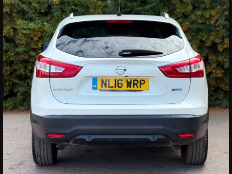 Nissan Qashqai 1.5 dCi Tekna 2WD Euro 6 (s/s) 5dr 8