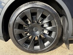 Tesla Model Y (Dual Motor) Long Range SUV 5dr Electric Auto 4WDE (384 bhp) 18