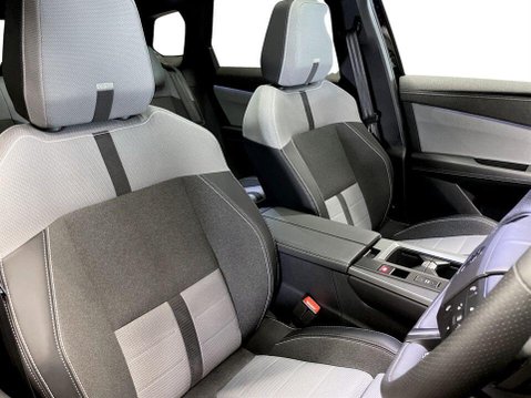 Vauxhall Grandland 73kWh Ultimate SUV 5dr Electric Auto (213 ps) 11