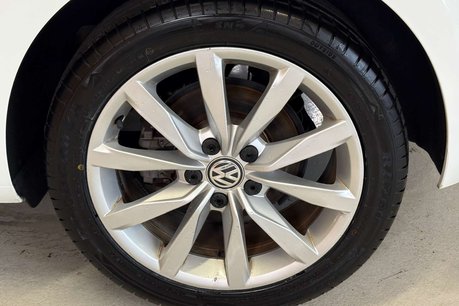 Volkswagen Golf 1.4 TSI BlueMotion Tech ACT GT Hatchback 5dr Petrol DSG Euro 6 (s/s) (140 p 51