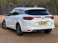 Renault Megane ICONIC E-TECH 2