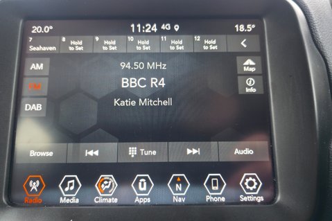 Jeep Renegade 1.0T NIGHT EAGLE STUNNING CAR! SAT NAV..CRUISE CONTROL..AIR CON.STUNNING 8