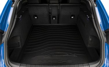 Porsche Taycan 4 Cross Turismo 25